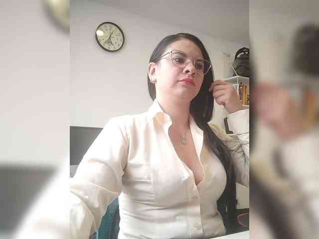 Paolitha25 webcam