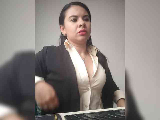 Paolitha25 webcam