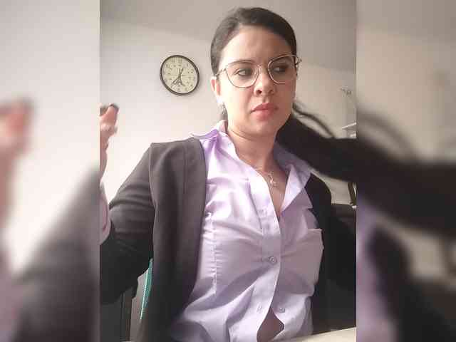 Paolitha25 webcam