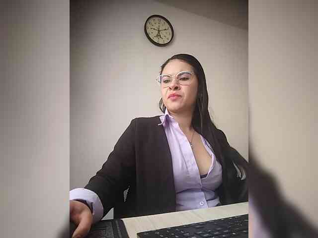 Paolitha25 webcam