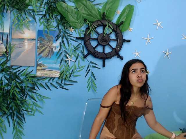 skinnysofia18 live cam on BongaCams