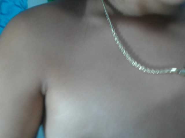skinnysofia18 live cam on BongaCams