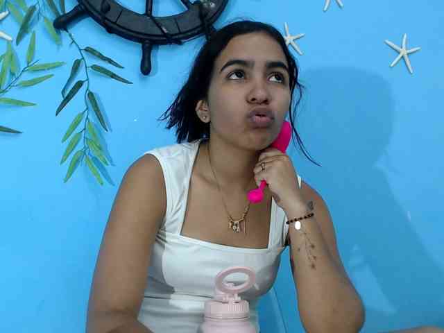skinnysofia18 webcam