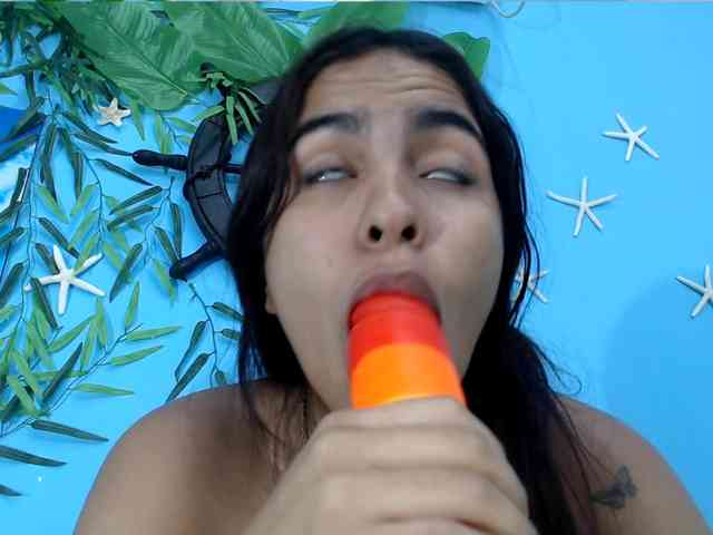 skinnysofia18 webcam