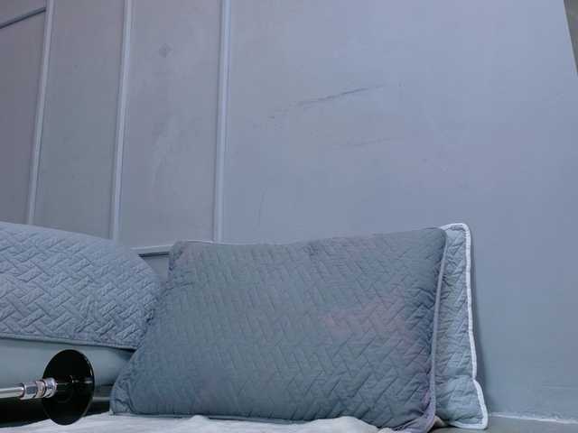 AlmaaRose live cam on BongaCams