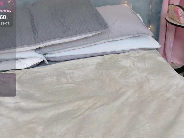 AlmaaRose live cam on BongaCams