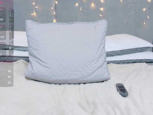 AlmaaRose live cam on BongaCams