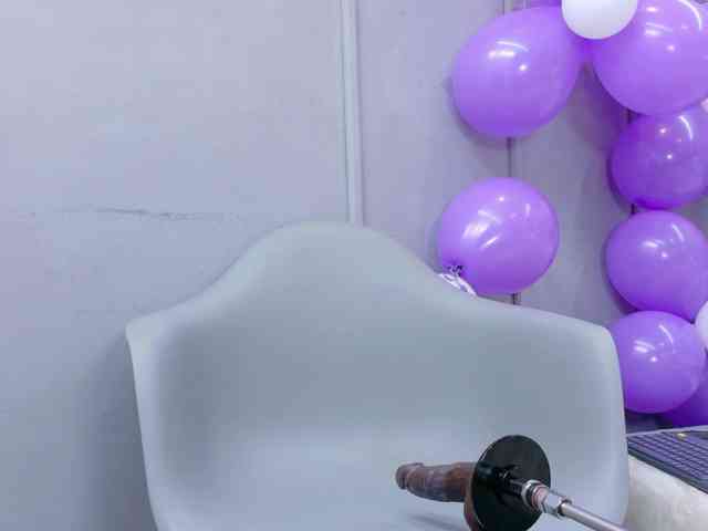 AlmaaRose webcam