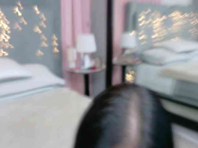 AlmaaRose webcam
