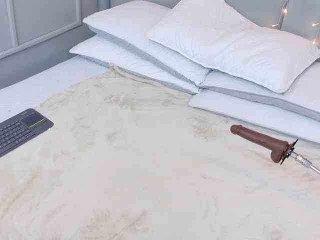 AlmaaRose webcam