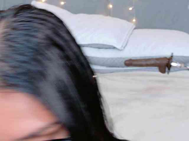 AlmaaRose webcam