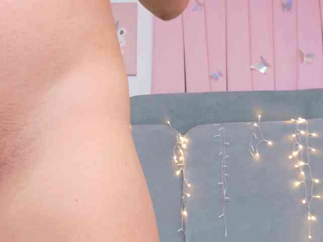 AlmaaRose webcam