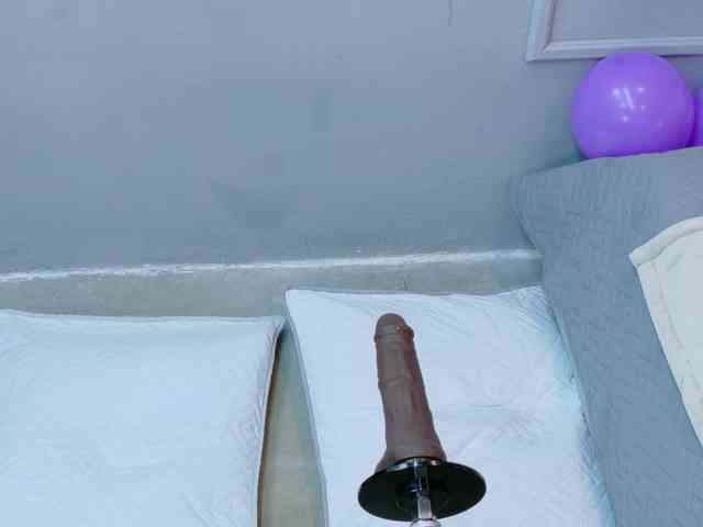 AlmaaRose webcam
