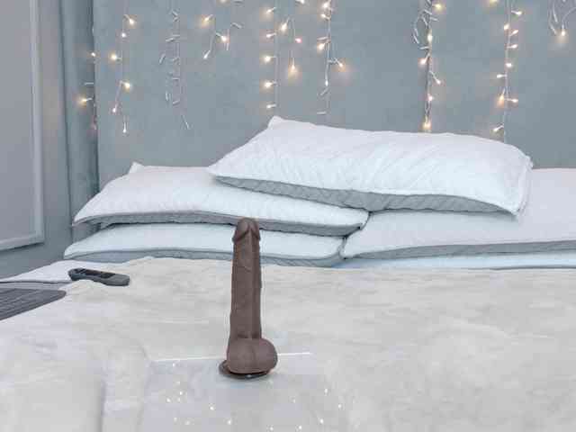 AlmaaRose webcam
