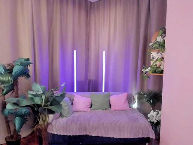AishaDark live webcam show