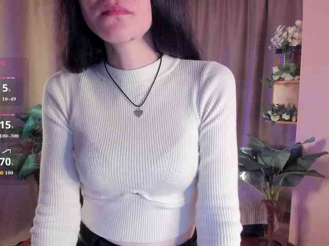 AishaDark webcam