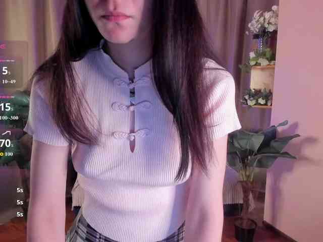 AishaDark webcam