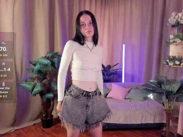 AishaDark webcam