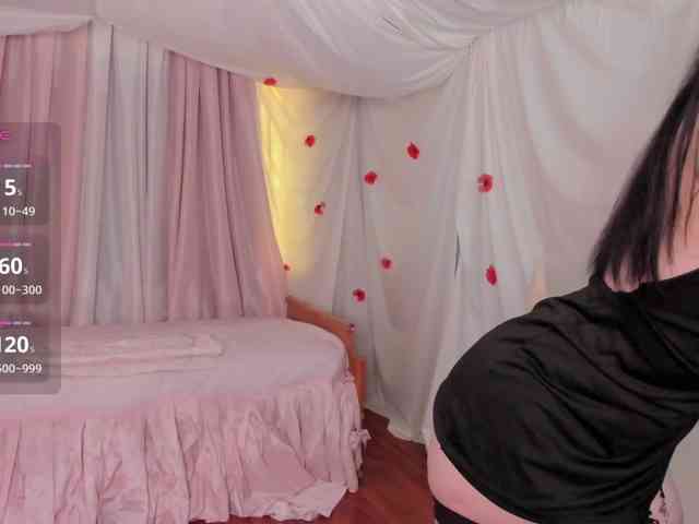 AishaDark webcam