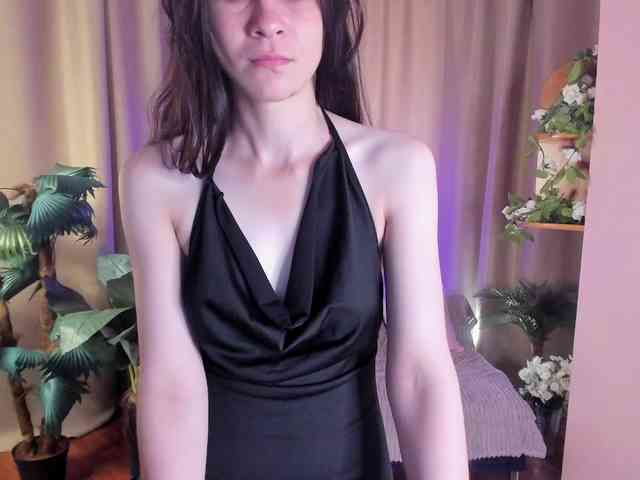 AishaDark webcam