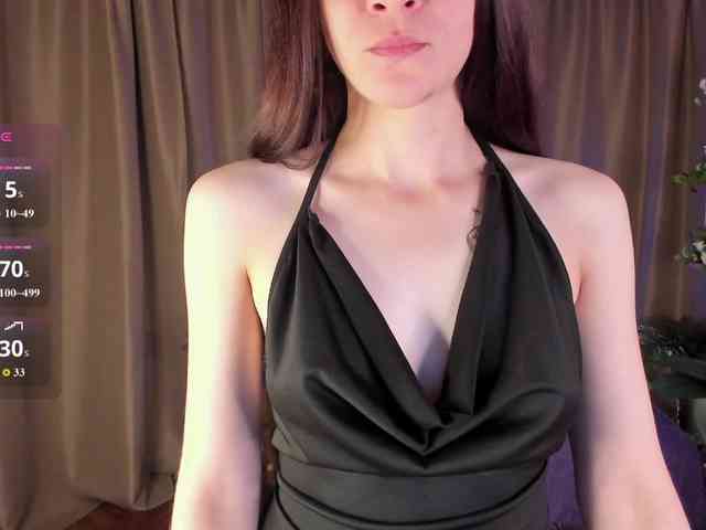 AishaDark webcam