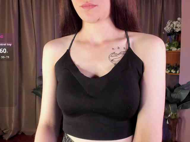 AishaDark webcam