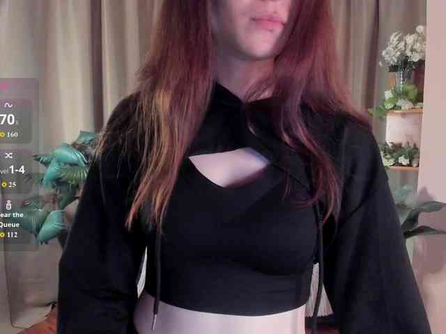 AishaDark webcam