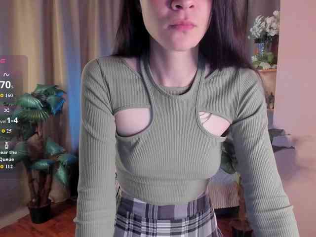 AishaDark webcam