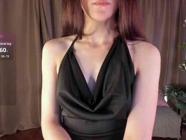 AishaDark webcam