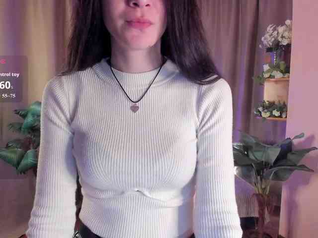 AishaDark webcam