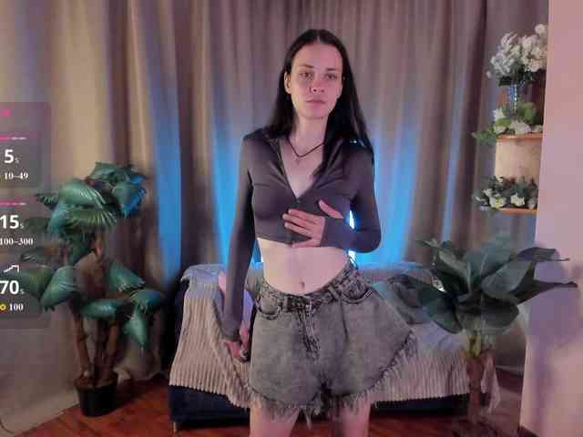 AishaDark webcam
