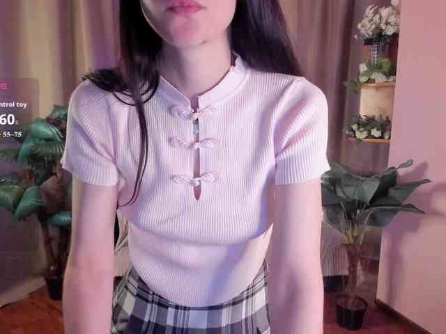 AishaDark webcam