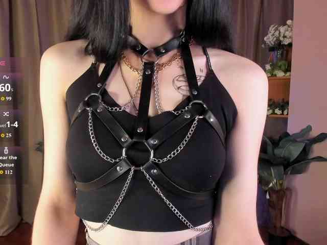 AishaDark webcam