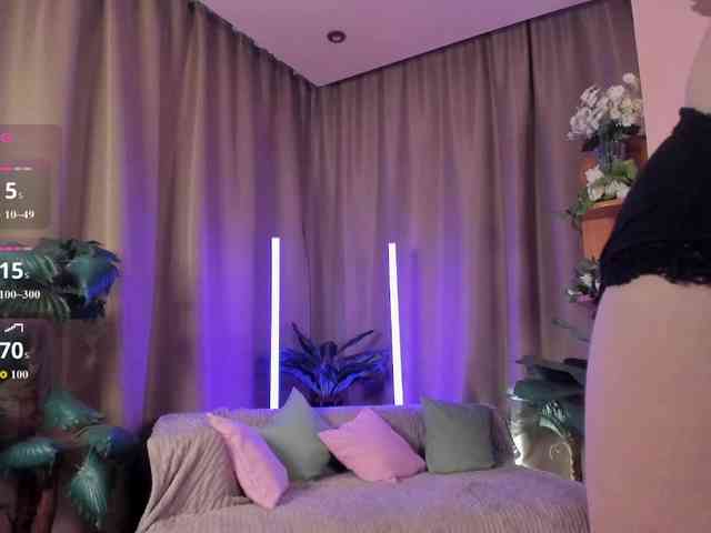 AishaDark webcam