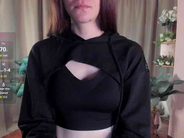 AishaDark webcam