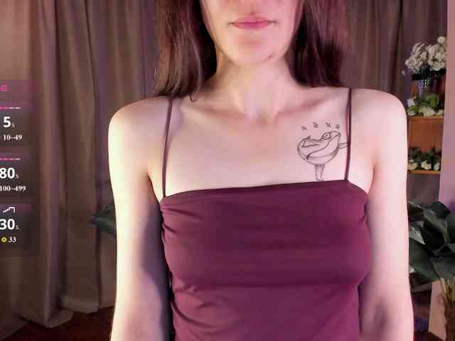 AishaDark webcam