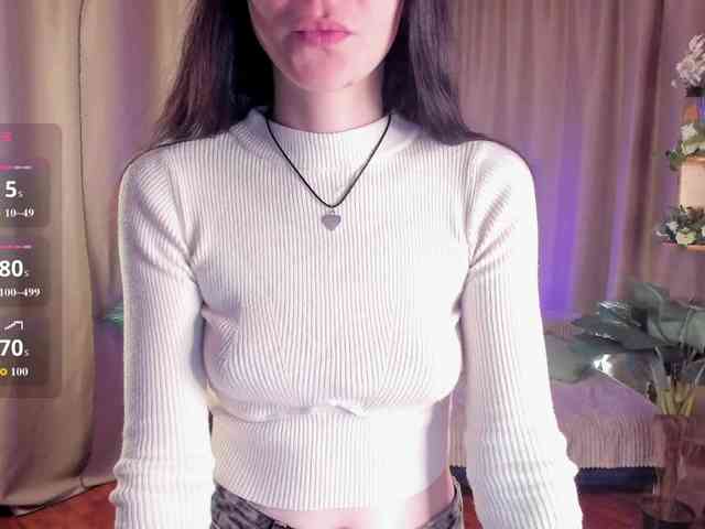 AishaDark webcam