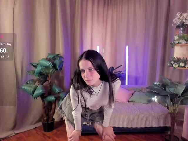 AishaDark webcam