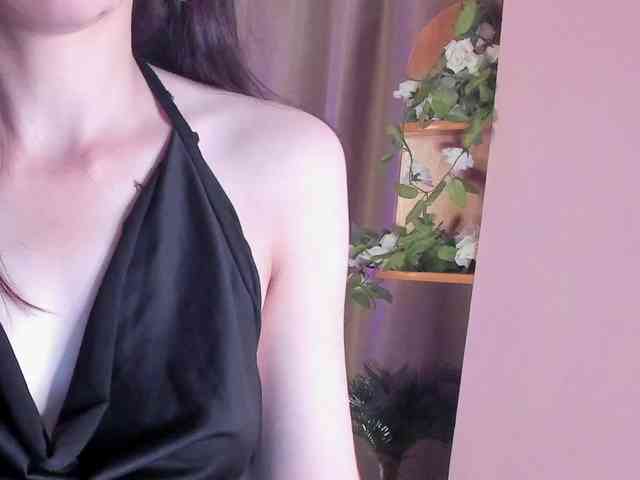 AishaDark webcam
