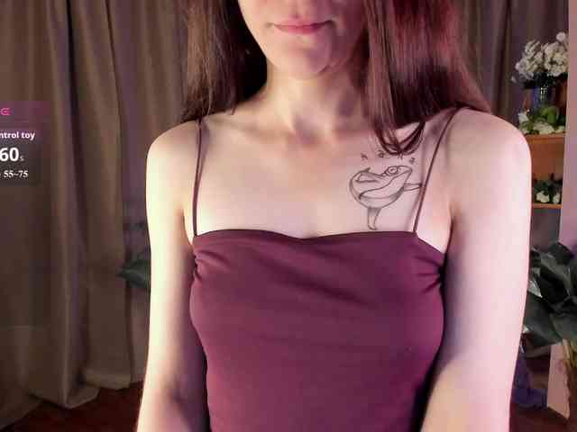 AishaDark webcam