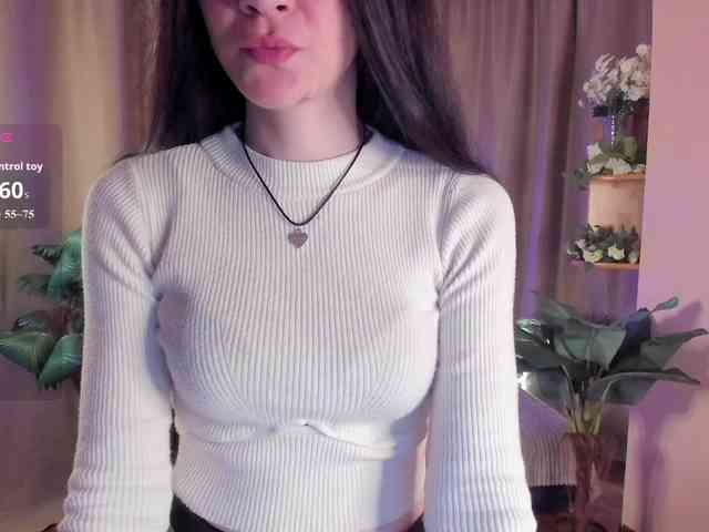 AishaDark webcam