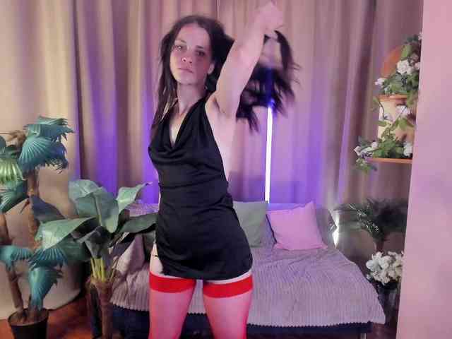 AishaDark webcam