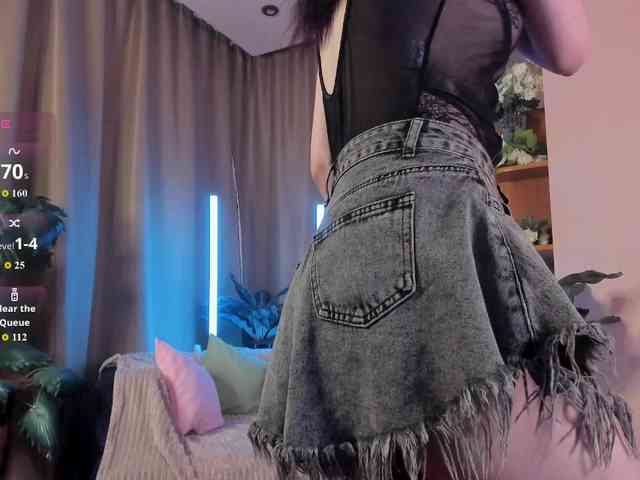 AishaDark webcam