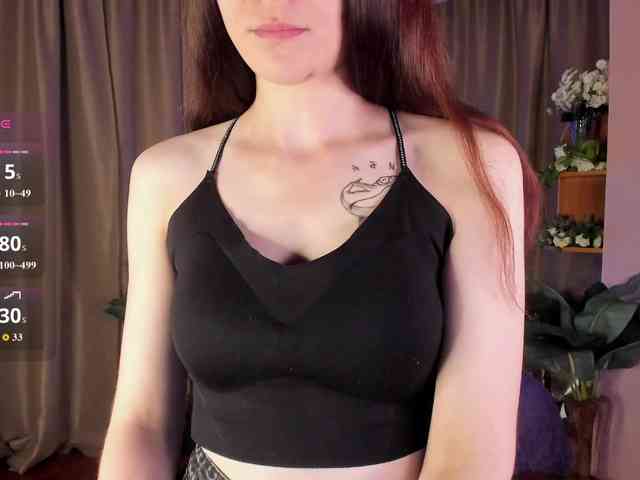 AishaDark webcam