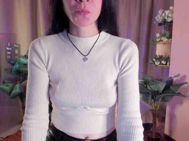 AishaDark webcam