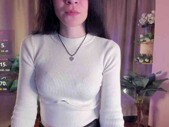 AishaDark webcam