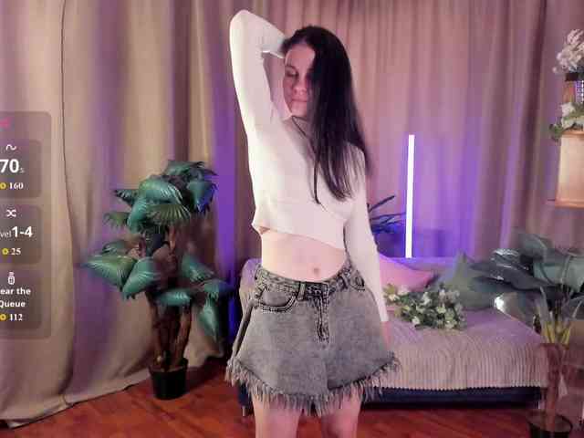 AishaDark webcam