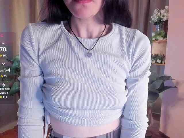 AishaDark webcam