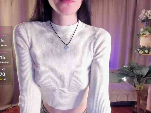 AishaDark webcam