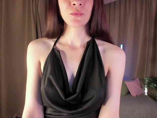 AishaDark webcam